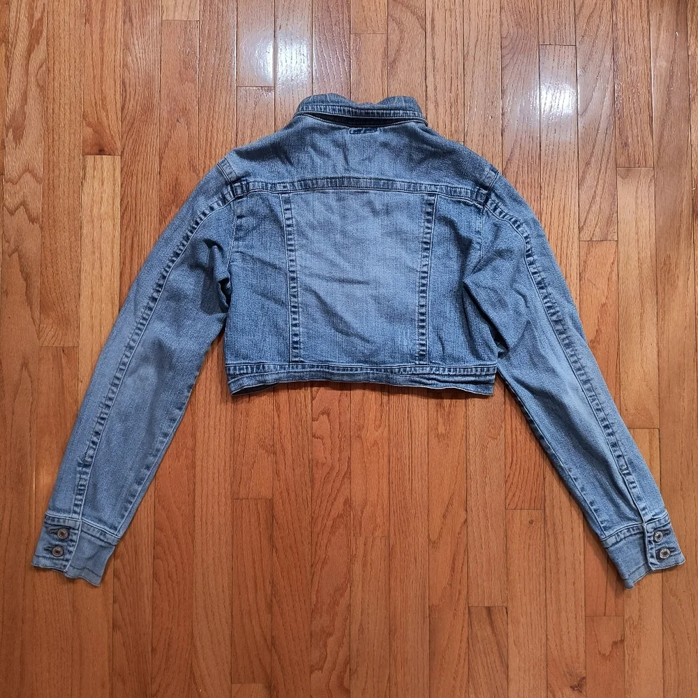 Wet Seal Cropped Denim Blue Jean Jacket, Women's Size Medium - Picture 11 of 16
